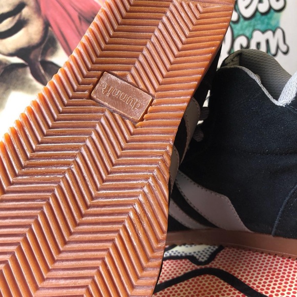 $20 SPECIAL! BNIB Dunnit Phantom high tops in womens 5-10US, black/grey - Picture 4 of 4